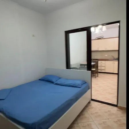 Apartament Cela Houses