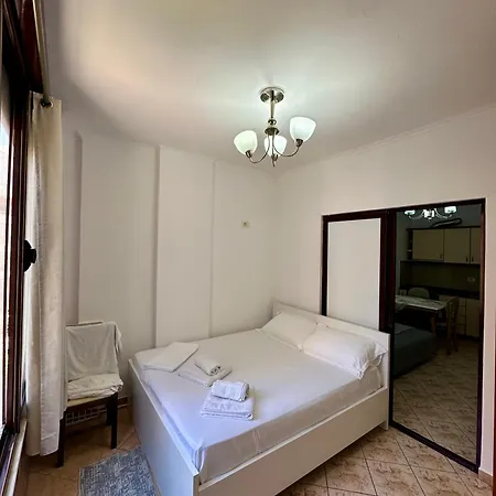 Cela Houses * Golem (Tirana)